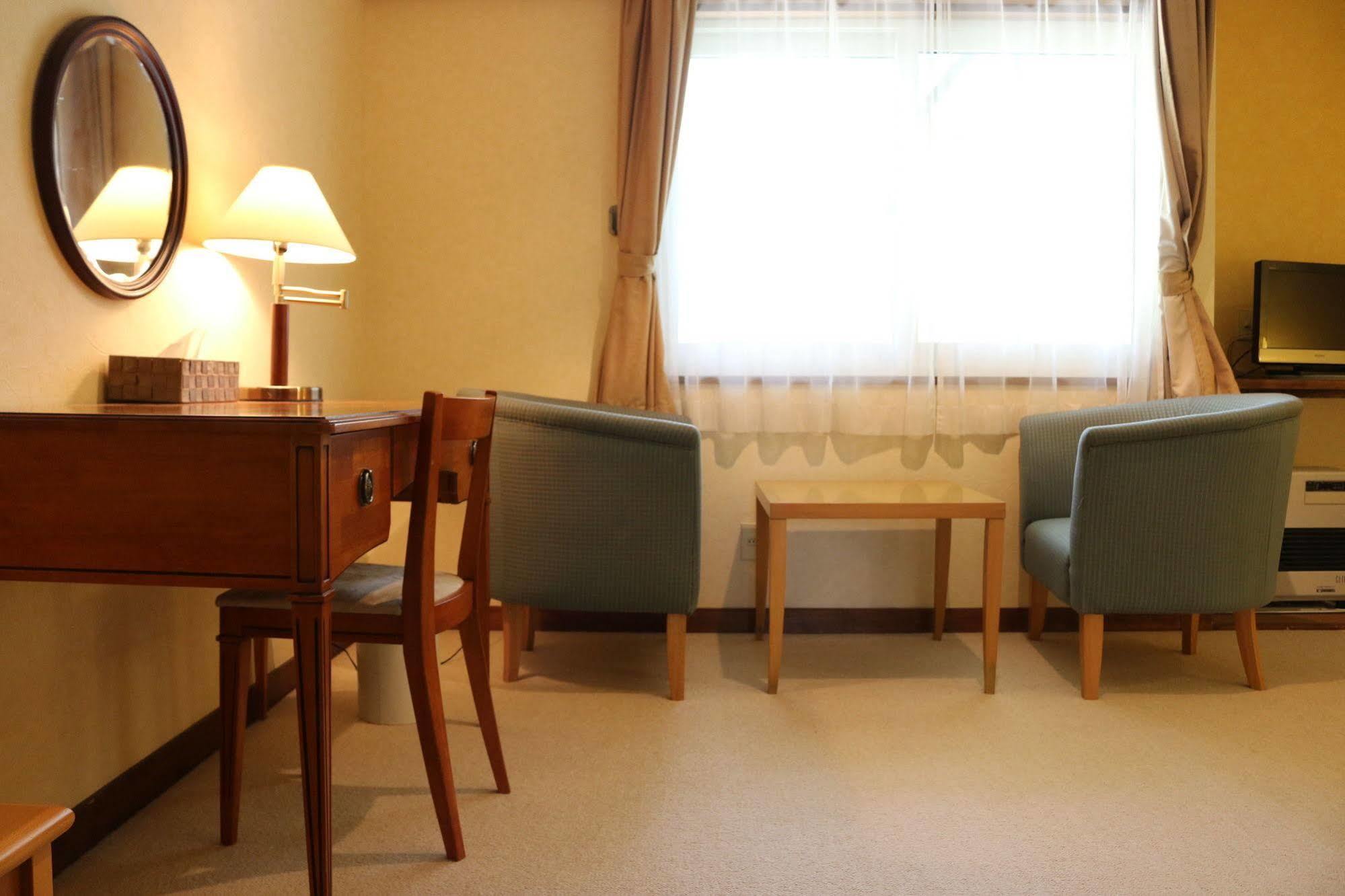 Petit Hotel Enchante Hakuba Dış mekan fotoğraf